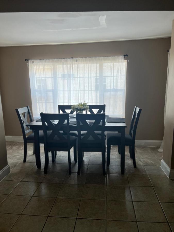 Shy'S Place Brockton Bagian luar foto